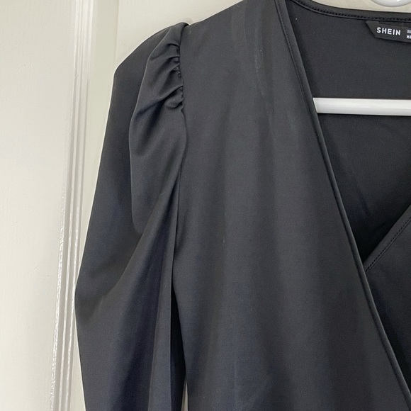 SHEIN Black Ruffle Shoulder Bodysuit NWOT Small - Picture 5 of 7